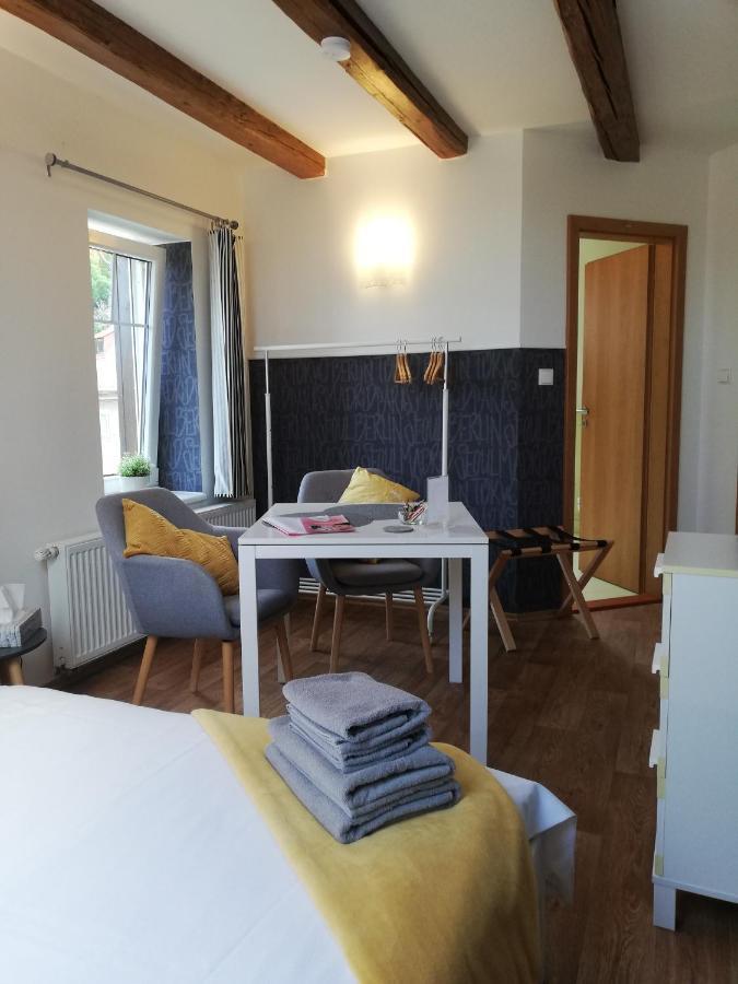 Pension Vila Hana Loket Exterior photo